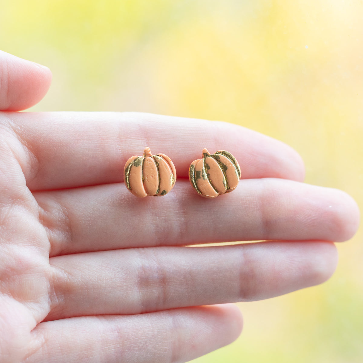 Mini pumpkin studs