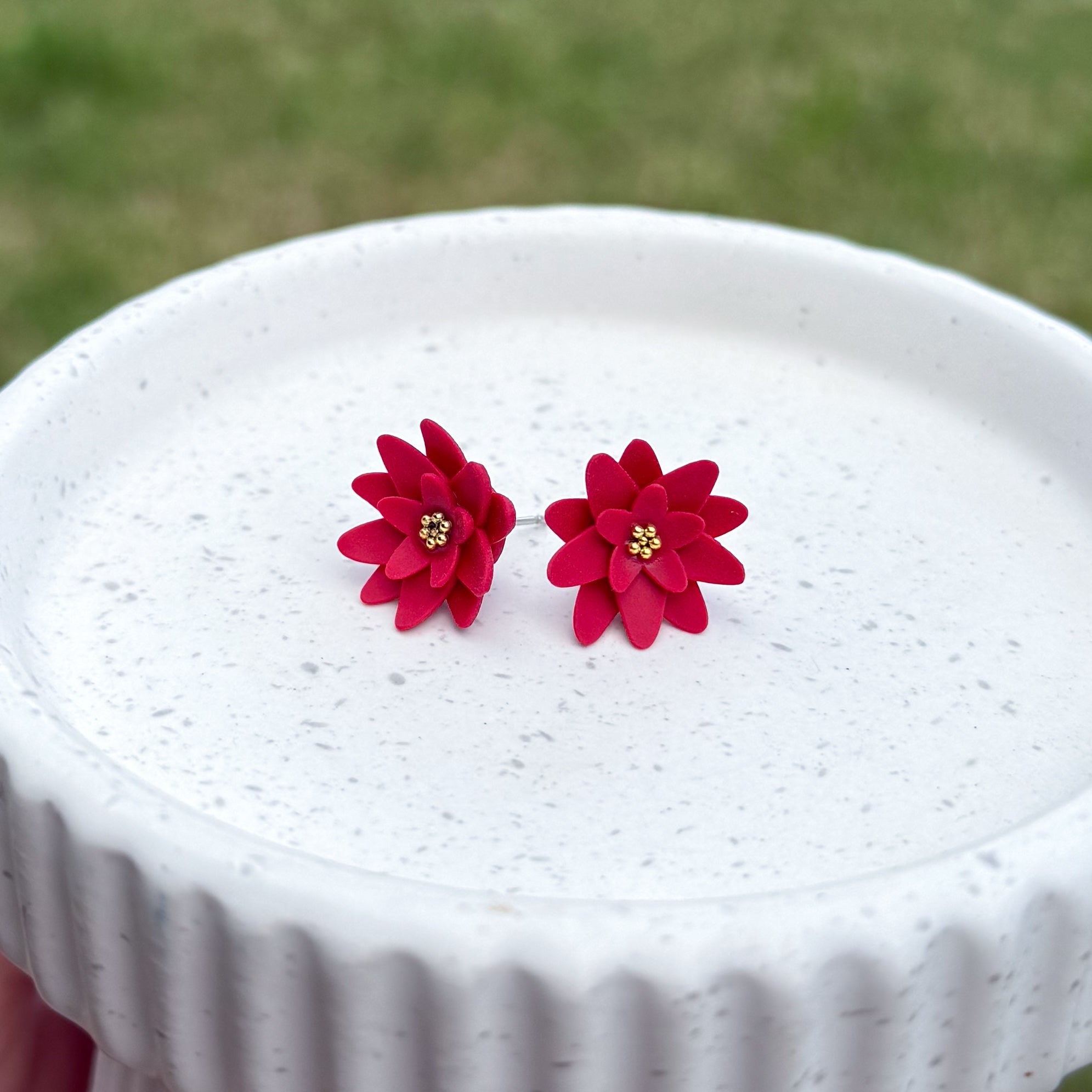 Poinsettia studs